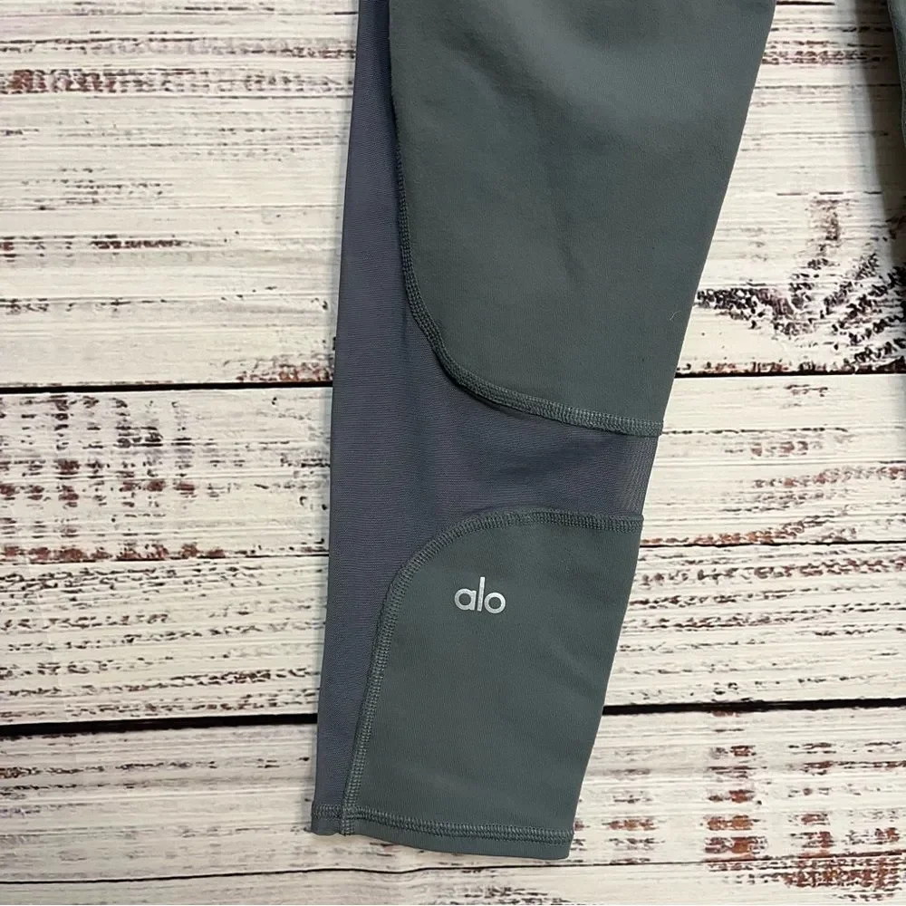 Alo Yoga Coast Capri Leggings Mesh Gray Women’s Small Cropped Athleticwear